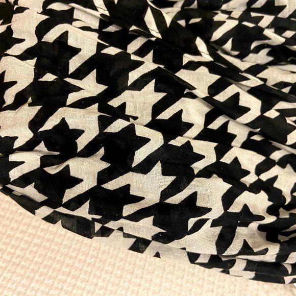 Houndstooth Infinity Scarf - Picture 2 of 2